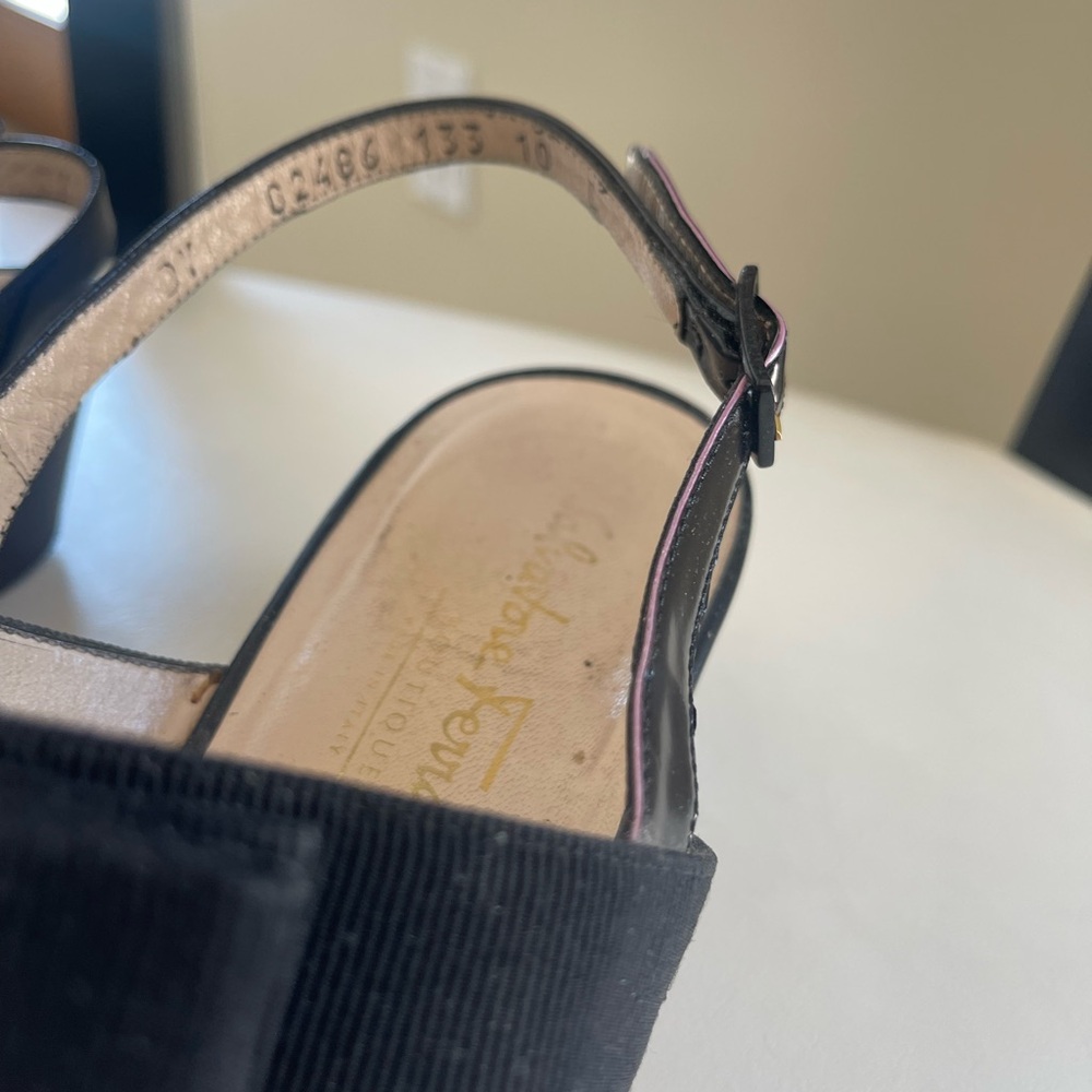 VINTAGE Salvatore Ferragamo Black Sandals - Picture 6 of 15
